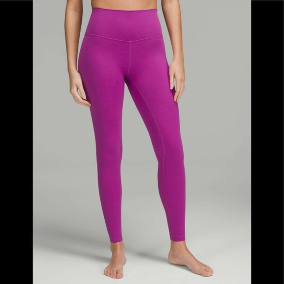 BNWT Lululemon Align High-Rise Pant 28"
Released: 4/2022 - Picture 5 of 8